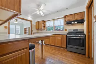 10019 S Keeler Ave, Oak Lawn, IL 60453 - Photo 7