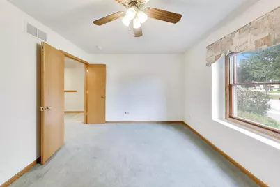 231 Clover Chase Circle, Woodstock, IL 60098 - Photo 15