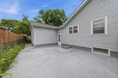 4618 W Lakeshore Drive, McCullom Lake, IL 60050 - Photo 19