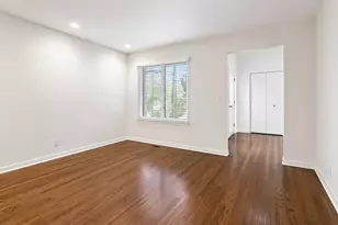985 Coventry Ln, Highland Park, IL 60035 - Photo 9