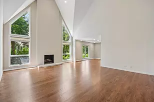 985 Coventry Ln, Highland Park, IL 60035 - Photo 5