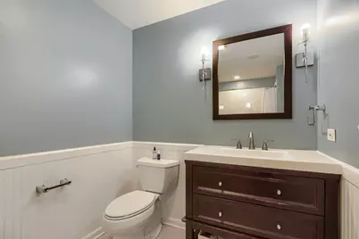 4647 N Kenmore Avenue #B, Chicago, IL 60640 - Photo 17