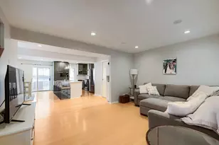 4647 N Kenmore Ave, Chicago, IL 60640 - Photo 3