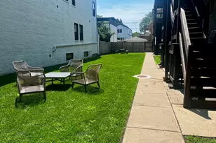 5325 N Damen Ave, Chicago, IL 60625 - Photo 11