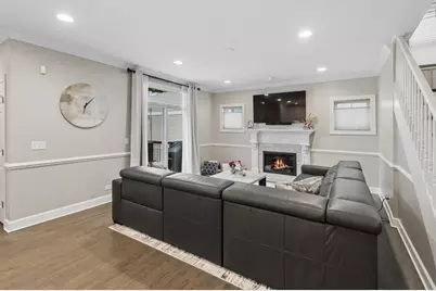 5652 N Lockwood Avenue, Chicago, IL 60646 - Photo 11