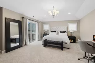 5652 N Lockwood Ave, Chicago, IL 60646 - Photo 15