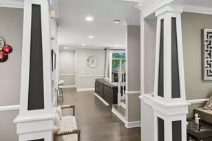 5652 N Lockwood Ave, Chicago, IL 60646 - Photo 13