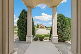 5 Delphi Ct, Tinley Park, IL 60477 - Photo 3