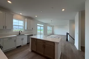 737 Fairfield Dr, Oswego, IL 60543 - Photo 9