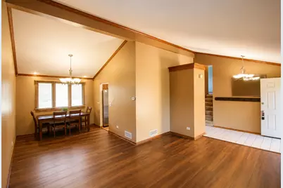 2212 Susanna Way, Crest Hill, IL 60403 - Photo 5
