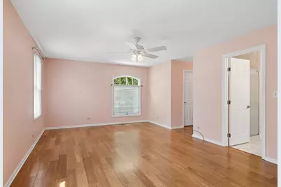 807 S Sheridan Drive, Bartlett, IL 60103 - Photo 25