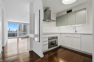 340 W Diversey Pkwy, Chicago, IL 60657 - Photo 3