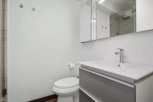 340 W Diversey Pkwy, Chicago, IL 60657 - Photo 13