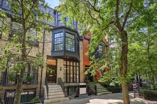 43 E Elm St, Chicago, IL 60611 - Photo 1