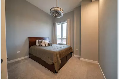 [Address not provided], Chicago, IL 60646 - Photo 17