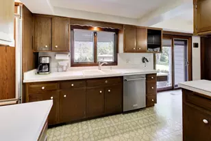 103 Cottonwood Rd, Northbrook, IL 60062 - Photo 11