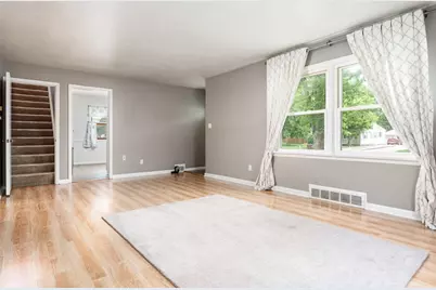 1016 Luther Avenue, Rockford, IL 61107 - Photo 5