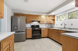 15 Kingswood Dr, Normal, IL 61761 - Photo 19