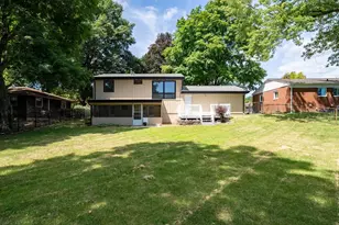 15 Kingswood Dr, Normal, IL 61761 - Photo 9