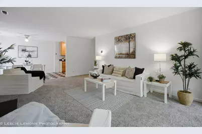 1833 Four Lakes Avenue #3M, Lisle, IL 60532 - Photo 3