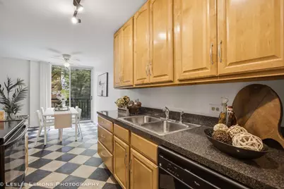 1833 Four Lakes Avenue #3M, Lisle, IL 60532 - Photo 5