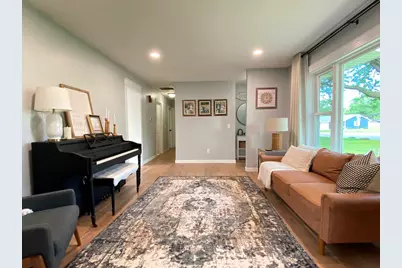 136 Saugatuck Road, Montgomery, IL 60538 - Photo 5