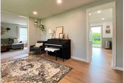 136 Saugatuck Road, Montgomery, IL 60538 - Photo 7