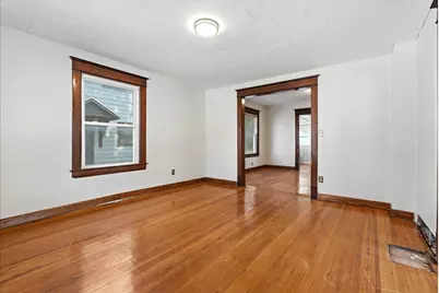 710 W Jefferson Street, Bloomington, IL 61701 - Photo 5