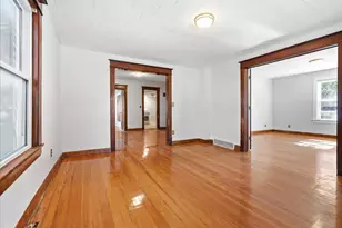 710 W Jefferson St, Bloomington, IL 61701 - Photo 7