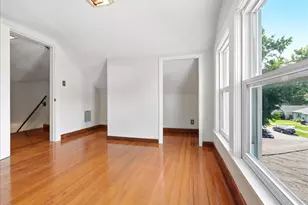 710 W Jefferson St, Bloomington, IL 61701 - Photo 25