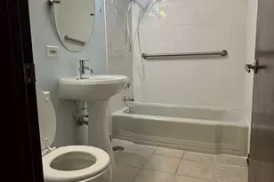 914 N Austin Blvd, Oak Park, IL 60302 - Photo 11