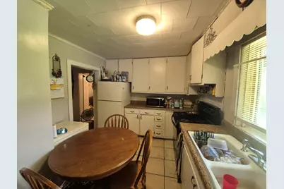 2313 Glenwood Avenue, Eldorado, IL 62930 - Photo 11