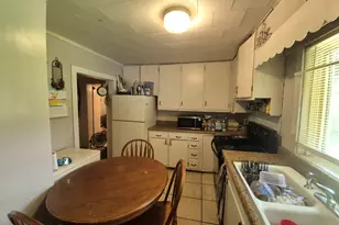 2313 Glenwood Ave, Eldorado, IL 62930 - Photo 11