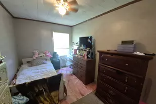 2313 Glenwood Ave, Eldorado, IL 62930 - Photo 7