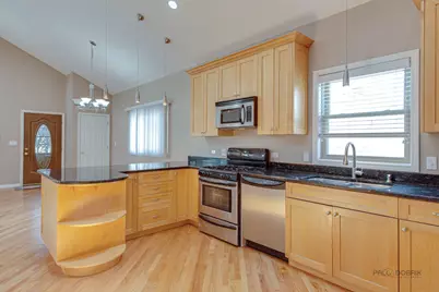 2540 Hessing Street, River Grove, IL 60171 - Photo 7