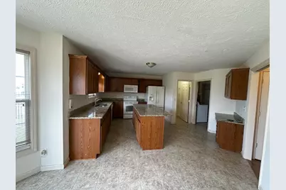 3922 Wild Flower Drive, Champaign, IL 61822 - Photo 5