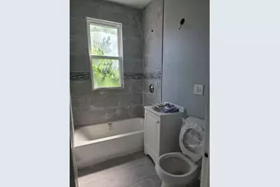 1224 W 64th Street, Chicago, IL 60636 - Photo 5