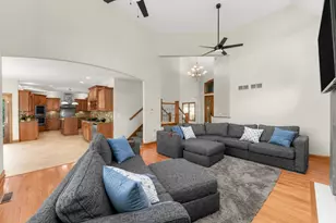 10838 Moose Ln, Orland Park, IL 60467 - Photo 9
