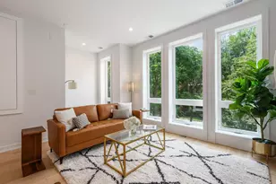 3721 N Kenmore Ave, Chicago, IL 60613 - Photo 5