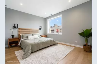 3721 N Kenmore Avenue #2, Chicago, IL 60613 - Photo 11