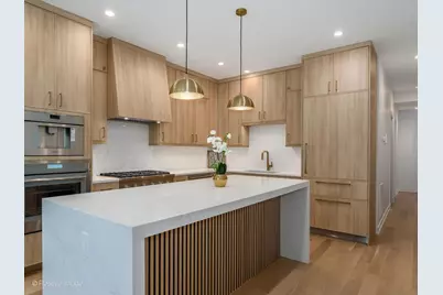 3721 N Kenmore Avenue #2, Chicago, IL 60613 - Photo 9