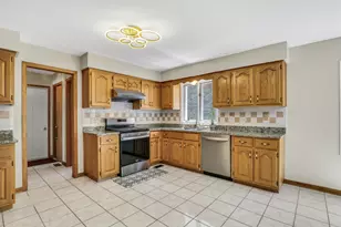 8444 Morton Ave, Morton Grove, IL 60053 - Photo 13