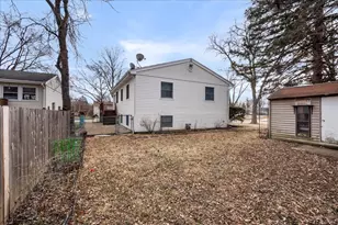 517 Longwood Dr, Buffalo Grove, IL 60089 - Photo 23