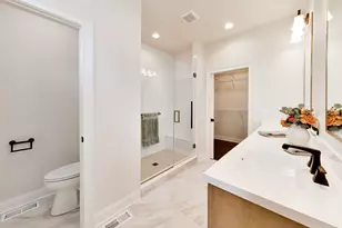 495 Cora Ln, Saint Charles, IL 60174 - Photo 23