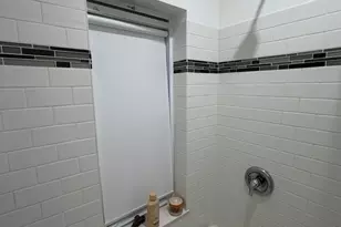 8375 W Cornelia Ave, Chicago, IL 60657 - Photo 13