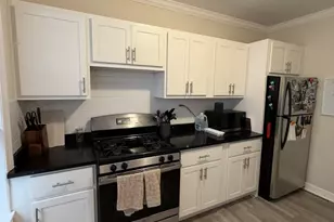 8375 W Cornelia Ave, Chicago, IL 60657 - Photo 3