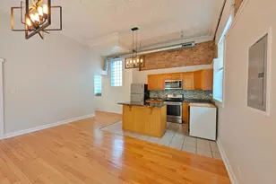 2048 W Evergreen Ave, Chicago, IL 60622 - Photo 3
