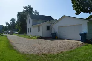 430 N Arch St, Tiskilwa, IL 61368 - Photo 21