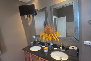 5836 S Prairie Ave, Chicago, IL 60637 - Photo 9
