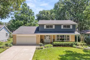 1736 Clyde Dr, Naperville, IL 60565 - Photo 1
